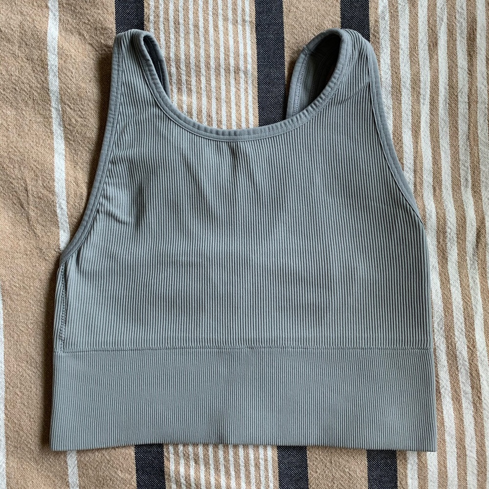 Victoria’s Secret sports bra crop top